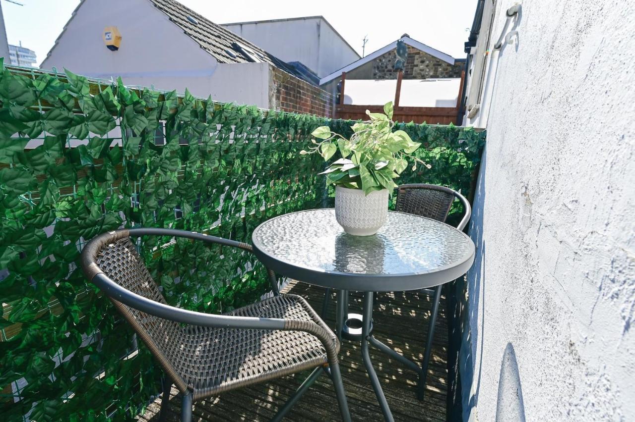 The Monopoly Breeze House - Your Dream Getaway With Wet Room In The Heart Of Hove Buitenkant foto